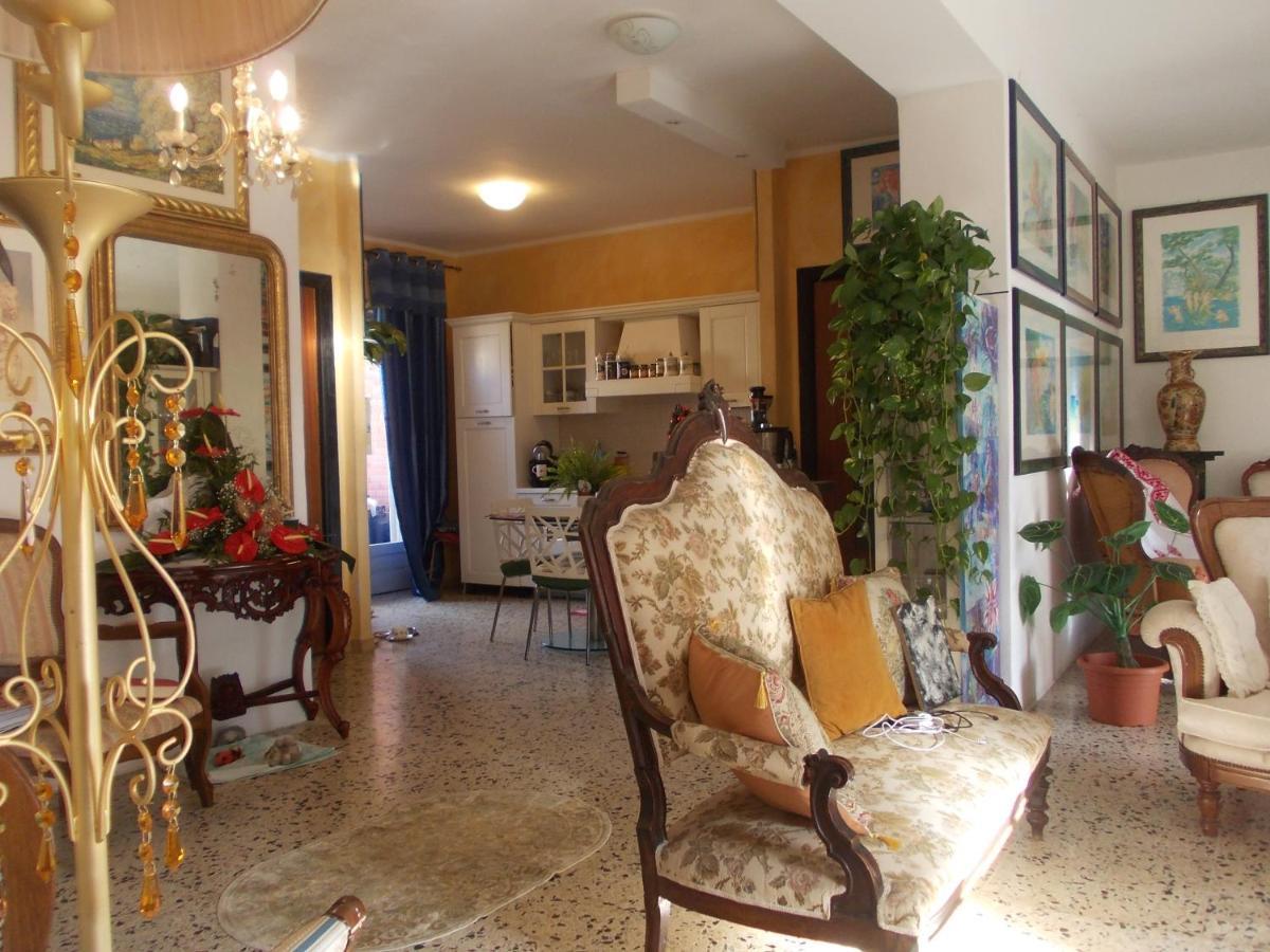Domus Aurea Bed & Breakfast Ористано Екстериор снимка