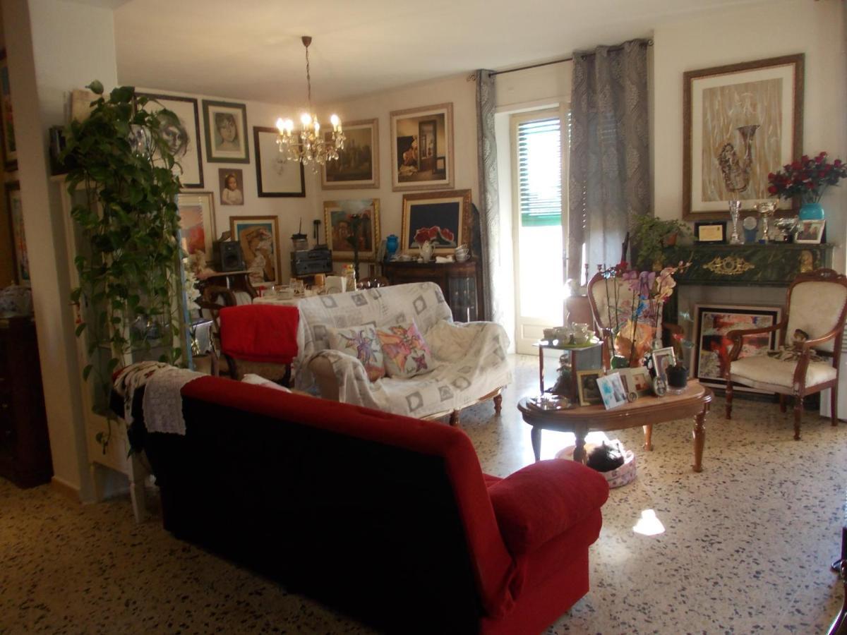 Domus Aurea Bed & Breakfast Ористано Екстериор снимка