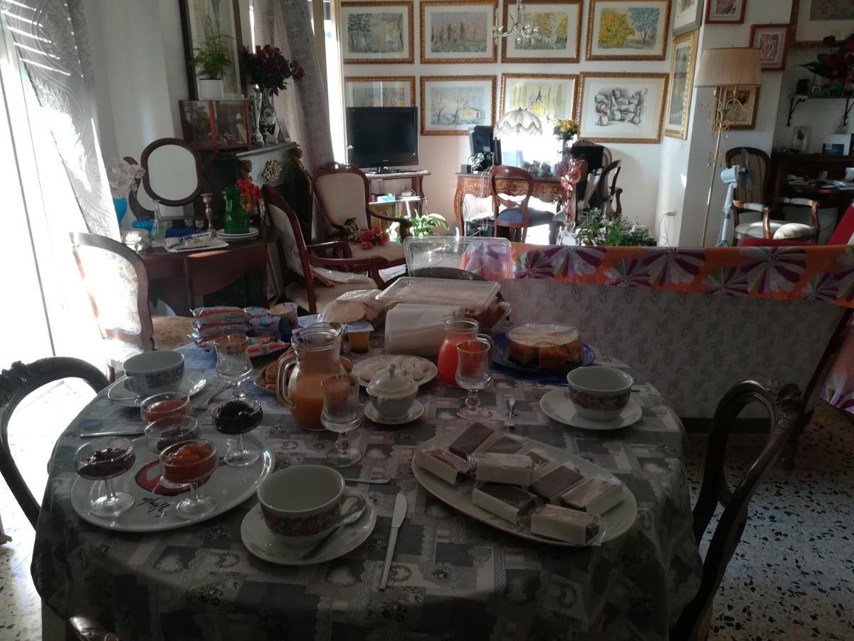Domus Aurea Bed & Breakfast Ористано Екстериор снимка