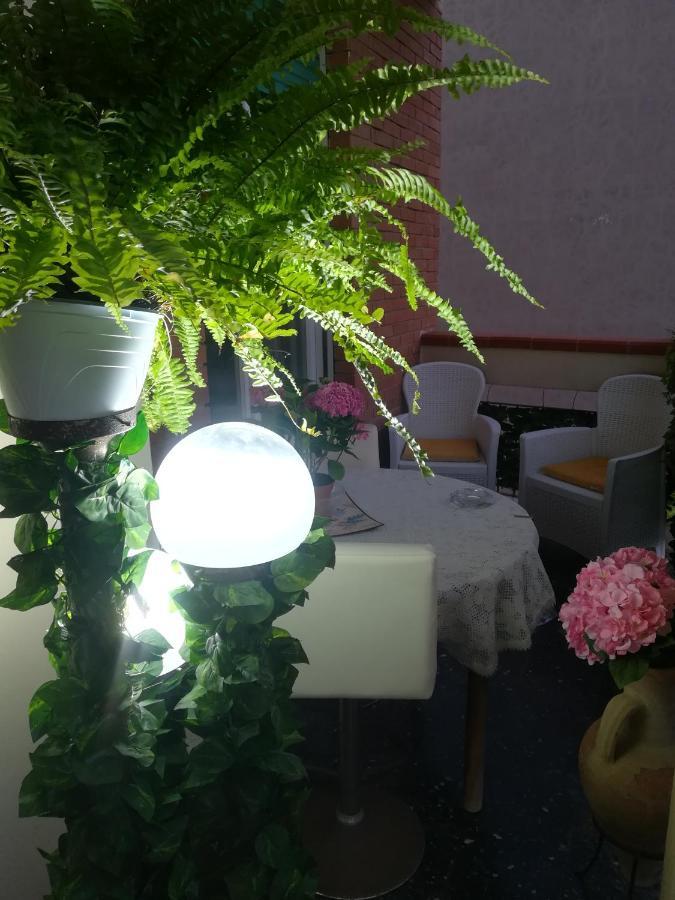 Domus Aurea Bed & Breakfast Ористано Екстериор снимка