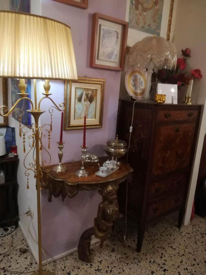 Domus Aurea Bed & Breakfast Ористано Екстериор снимка