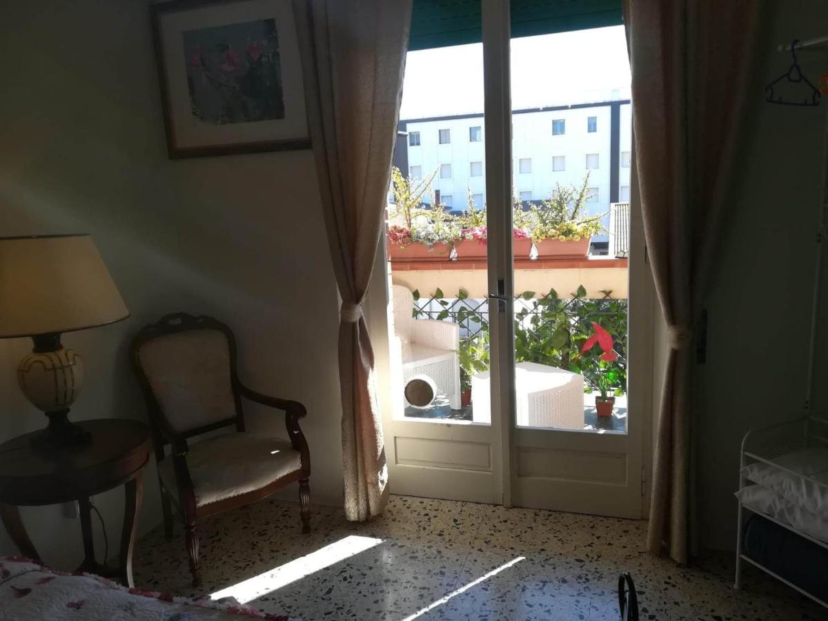 Domus Aurea Bed & Breakfast Ористано Екстериор снимка